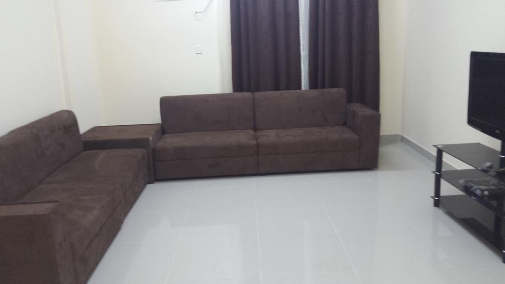 Golden Seasons Furnished Apartment ซาลาลาห์ ห้อง รูปภาพ