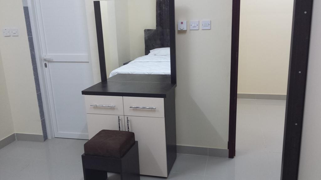 Golden Seasons Furnished Apartment ซาลาลาห์ ห้อง รูปภาพ
