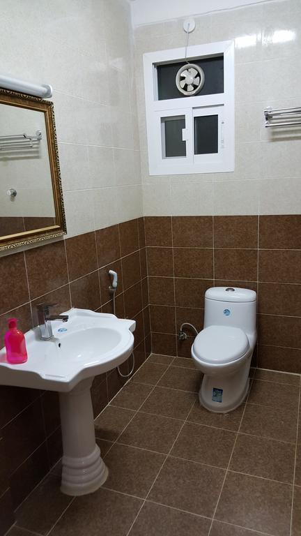 Golden Seasons Furnished Apartment ซาลาลาห์ ภายนอก รูปภาพ