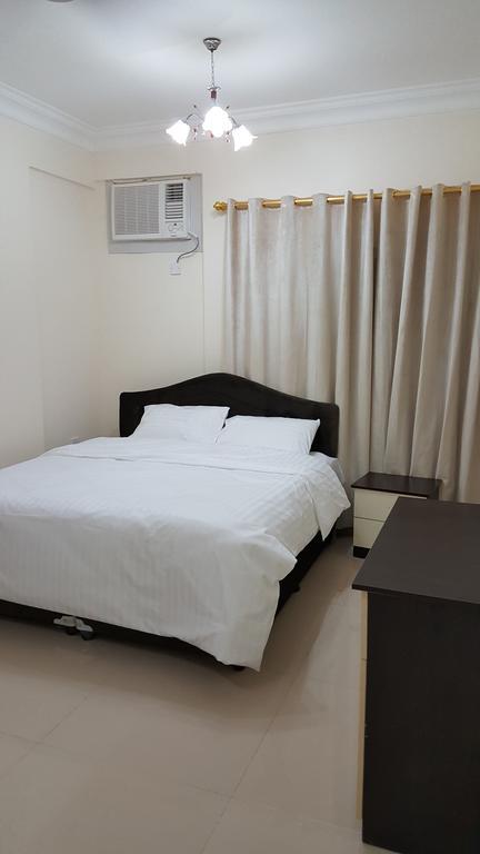 Golden Seasons Furnished Apartment ซาลาลาห์ ภายนอก รูปภาพ